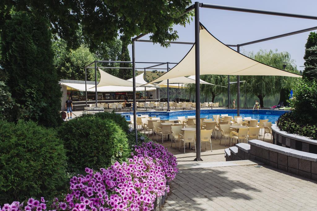 Romantique Veles Hotel Exteriör bild