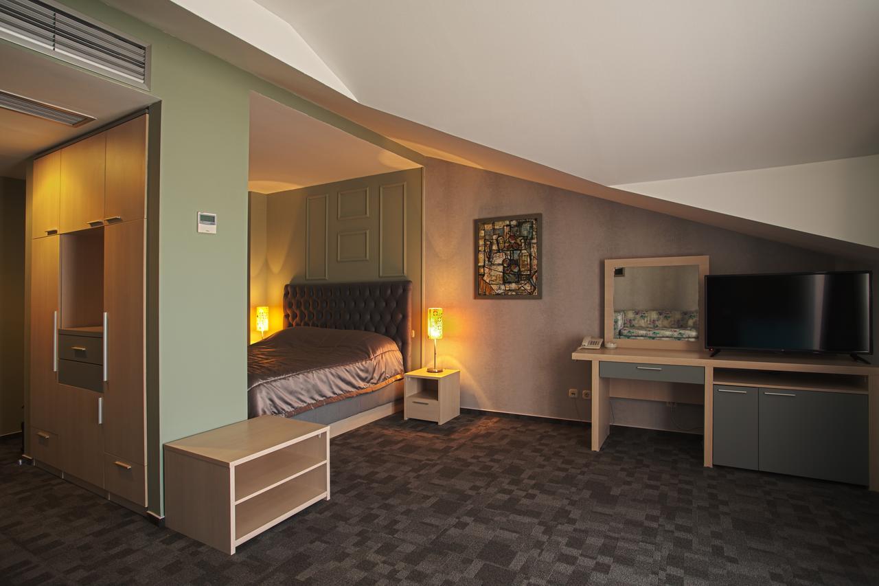 Romantique Veles Hotel Exteriör bild