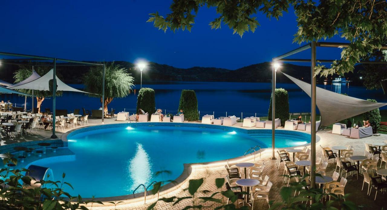 Romantique Veles Hotel Exteriör bild